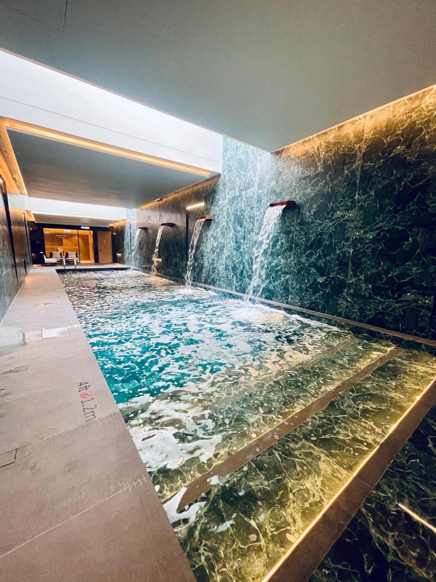 Citadines Connect Cecil Georgetown Penang Hotel Buitenkant foto